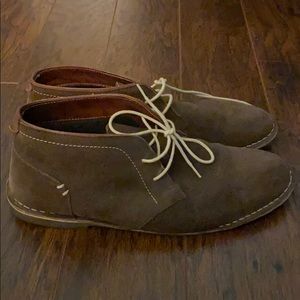 Steve Madden Brown Suede Desert Boots